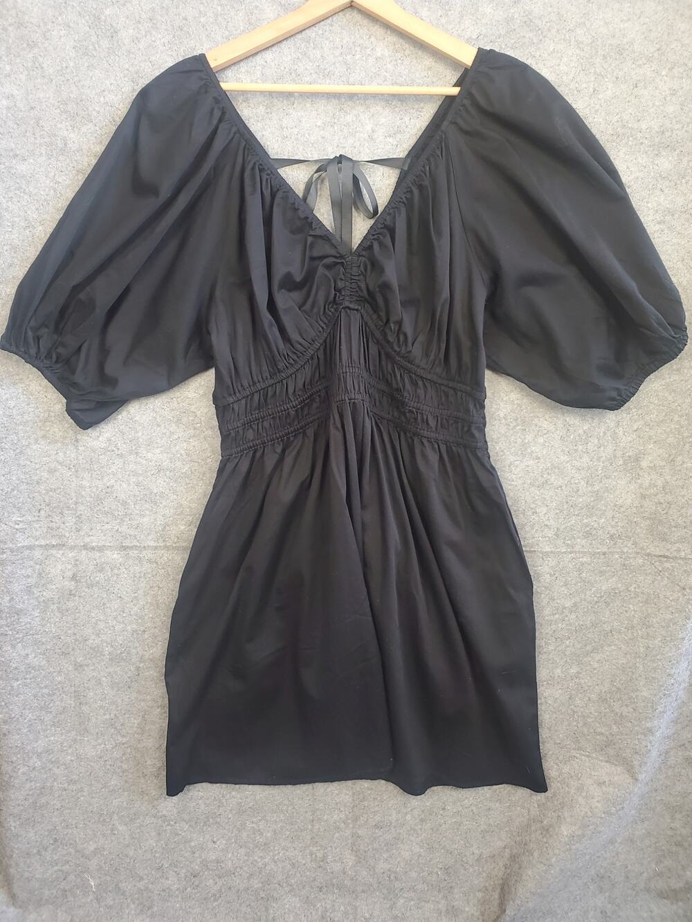 Women's Old Navy Large Black V-Neck Tie Back Puff Sleeve Midi Dress